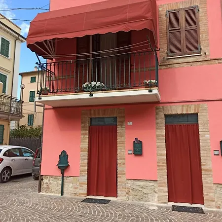 Casa Valentina - 50 Steps To The * Pedaso